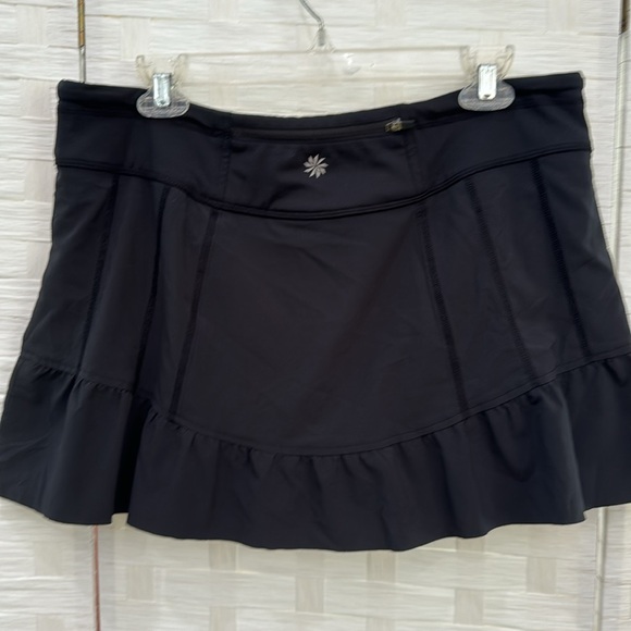 Athleta Takeoff Ruffle Skort - Picture 4 of 9